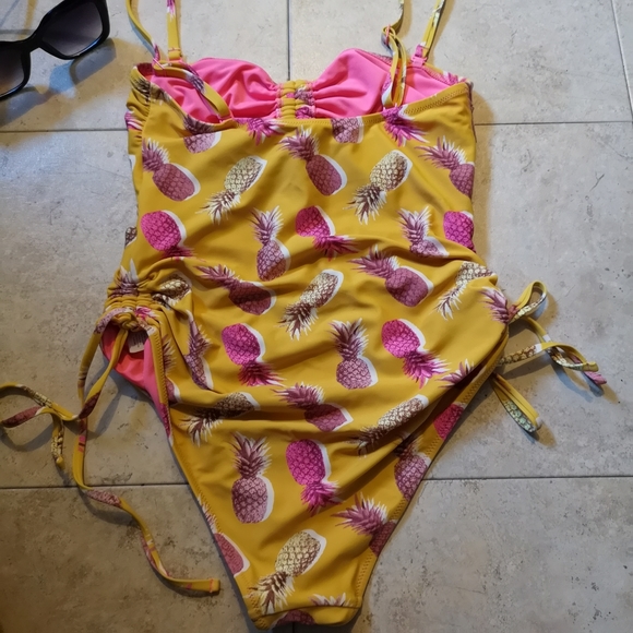 American Eagle Cut Out Runching Tie One Piece Baithing Suit - Picture 10 of 16